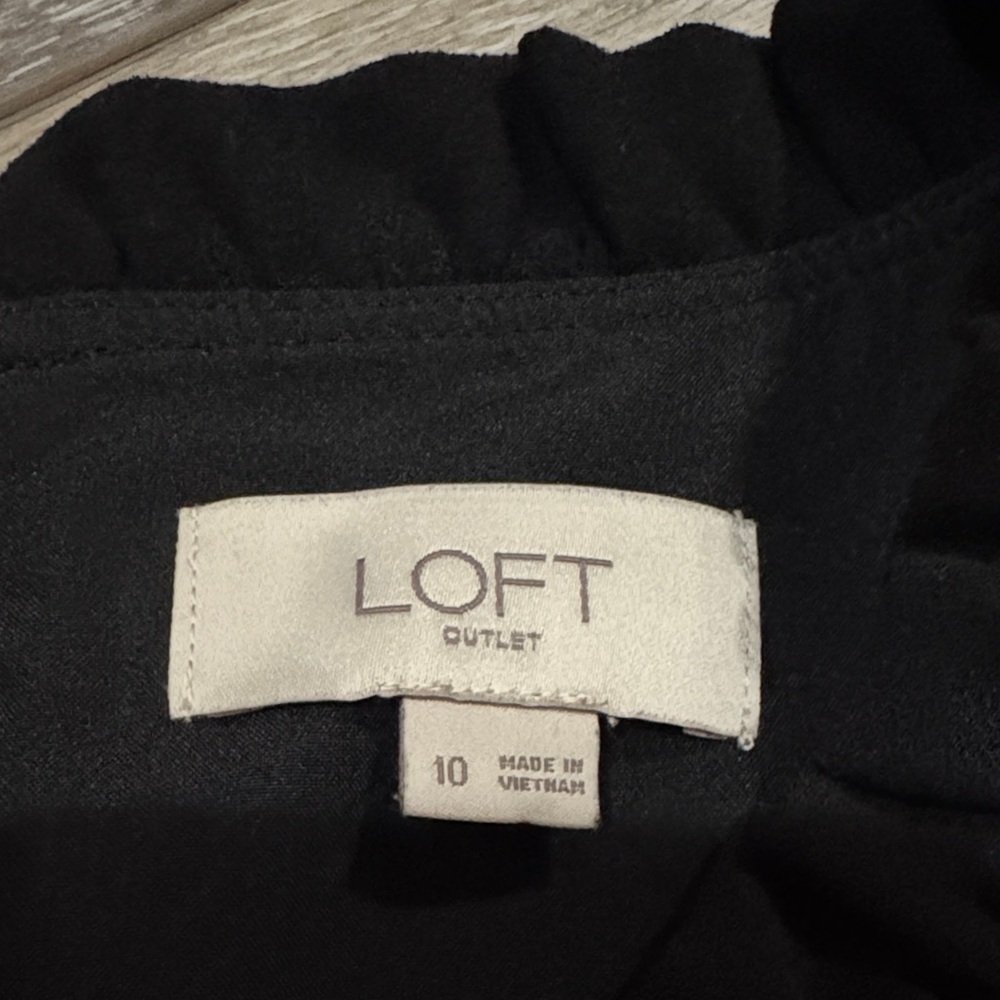 LOFT Black Sleeveless Kids Dress - Picture 2 of 4